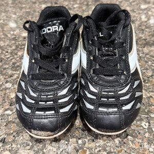 Diadora youth soccer cleats size 10